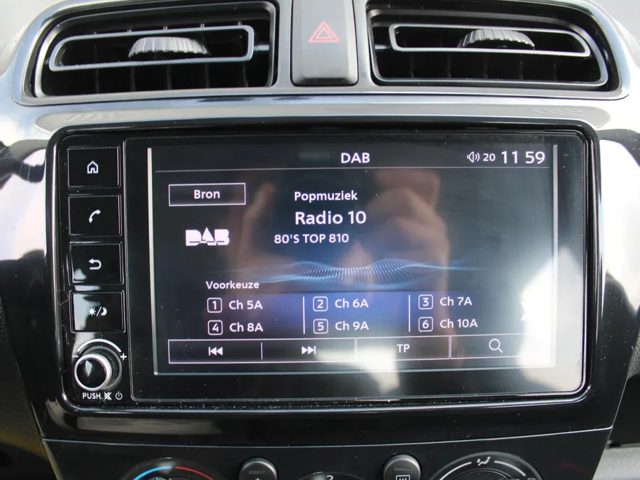 Mitsubishi Space Star 1.2 Connect+ | Airco | Apple Carplay | Android Auto | Licht-/regensensor | Weinig km |