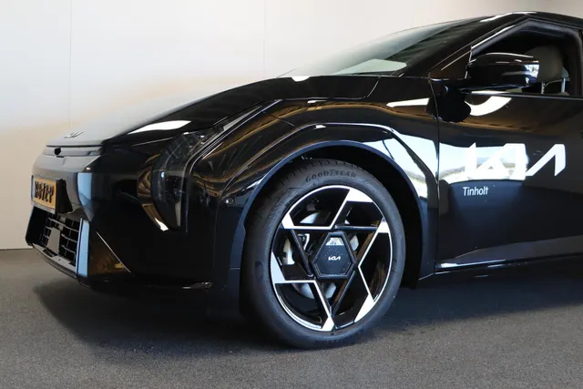 Kia EV4 GT PlusLine 81,4 kWh Fastback