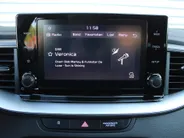 Kia XCeed 1.5 T-GDI MHEV DynamicLine | Android Auto/Apple Carplay | Stoel-/stuurverwarming | 16' LM | Camera | Zeer weinig km |
