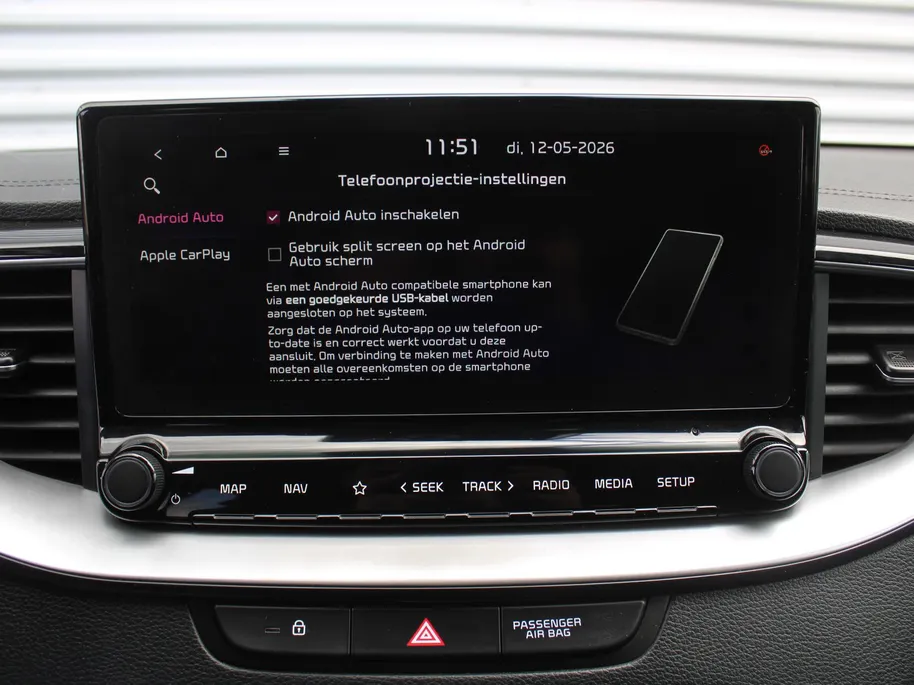 Kia Ceed Sportswagon 1.6 GDI PHEV DynamicPlusLine | Trekhaak | Stuur-/stoelverwarming | Plug-in | 16" LM | Clima | Camera | Cruise adapt. | Navi | LED |
