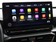 CUPRA Formentor 1.4 TSI e-Hybrid 204pk DSG Essential Limited · Panoramadak · Camera · Elek. Achterklep · Apple/Android Car Play · Keyless ·