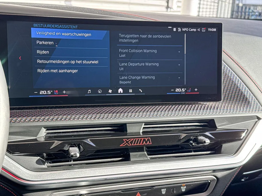 BMW XM PHEV Label Red 30 kWh