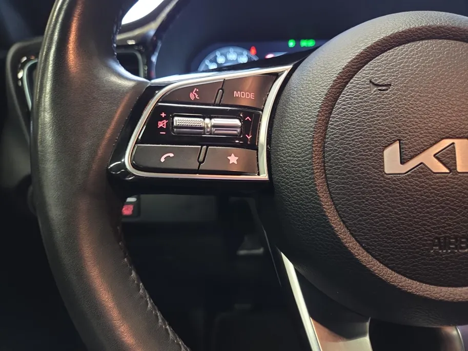 Kia Ceed Sportswagon 1.0 T-GDi Design Edition | JBL | Carplay | Camera | Navigatie | Stoelverwarming | Doedehoek Detectie |Fabrieksgarantie  t/m  1-7-2032 + 3x 1 jaar*| NAP