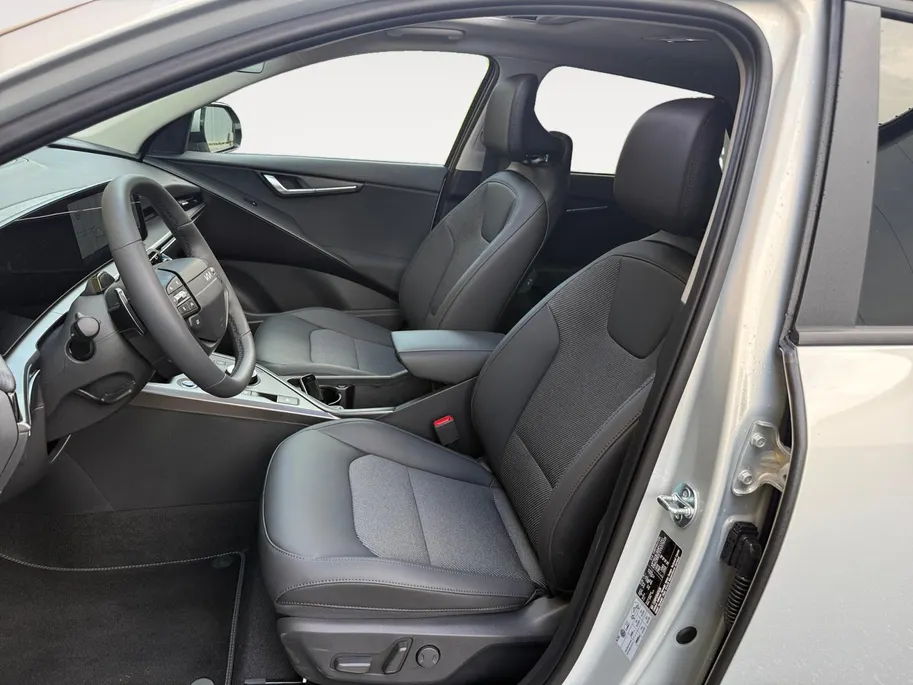 Kia Niro 1.6i Hybrid DynamicPlusLine | FACELIFT | Harman Kardon | Schuif/kanteldak | Metallic lak | Led verlichting | Fabrieksgarantie t/m 1-7-2033 +3x 1 jaar* | NAP