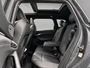 Audi Q6 e-tron edition 83 kWh 252pk · SOH 96,3% · Panoramadak · 360 Camera · Inklap. Trekhaak ·  Luchtvering · Stuur- & Stoelverwarming · Apple/Android Car Play · Garantie t/m 13-07-2030 of 100.000km