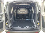 Ford E-Transit Courier Limited 46 kWh | Nieuw te bestellen | Prijs Exclusief BTW - Incl. Kosten Rijklaarmaken | Automaat | Trekhaak | Navigatiesysteem | Adaptieve Cruise Control | Dodehoek detectie