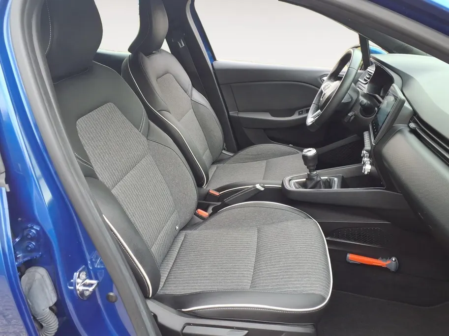 Renault Clio 1.0 TCe Intens Navigatie | Airco | Camera-PDC | Trekhaak |1 jaar Garantie