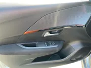 Peugeot 208 1.2 PureTech Active NL auto | navigatie | Apple CarPlay / Android-Auto | cruise control | etc.