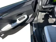 Renault Scénic E-Tech EV87 long range iconic | Dode Hoek Detectie | Harman Kardon | Stoel & Stuurverwarming | Automatische Kofferbak | Apple Carplay & Android Auto | Dodehoek Detectie | 12 Maanden BOVAG Garantie
