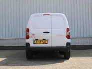 Toyota ProAce CITY 1.2 Turbo L1 Comfort | Clima | Cruise | 3-zits | Benzine! Mag alle milieu zones in! |