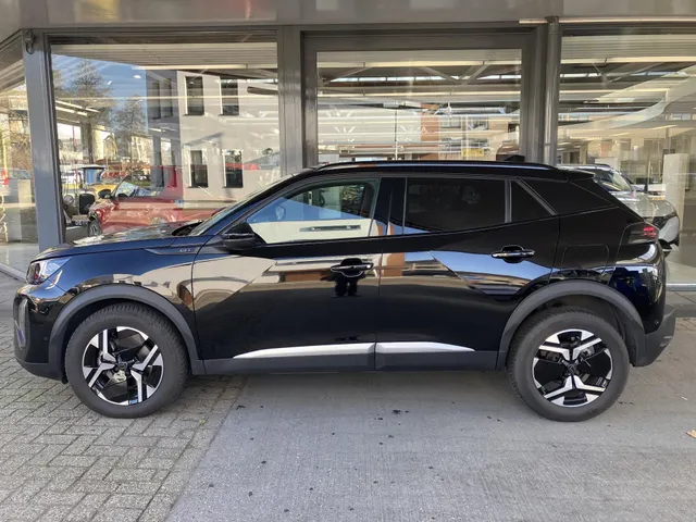 Peugeot 2008 1.2 Hybrid 145 GT | Pan.dak | Winterpack