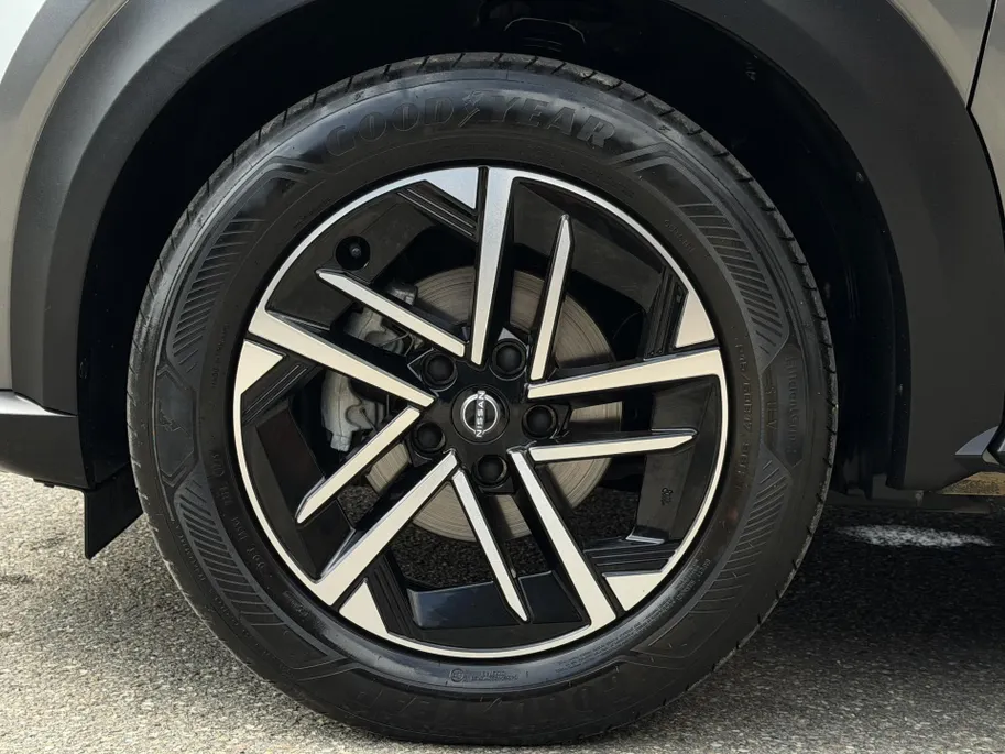 Nissan Juke 1.6 Hybrid N-Connecta | Achteruitijcamera | Parkeersensoren voor- en achter | Climate control | Navi | Apple/Android Carplay | Keyless entry/start | Digital dashboard | LMV