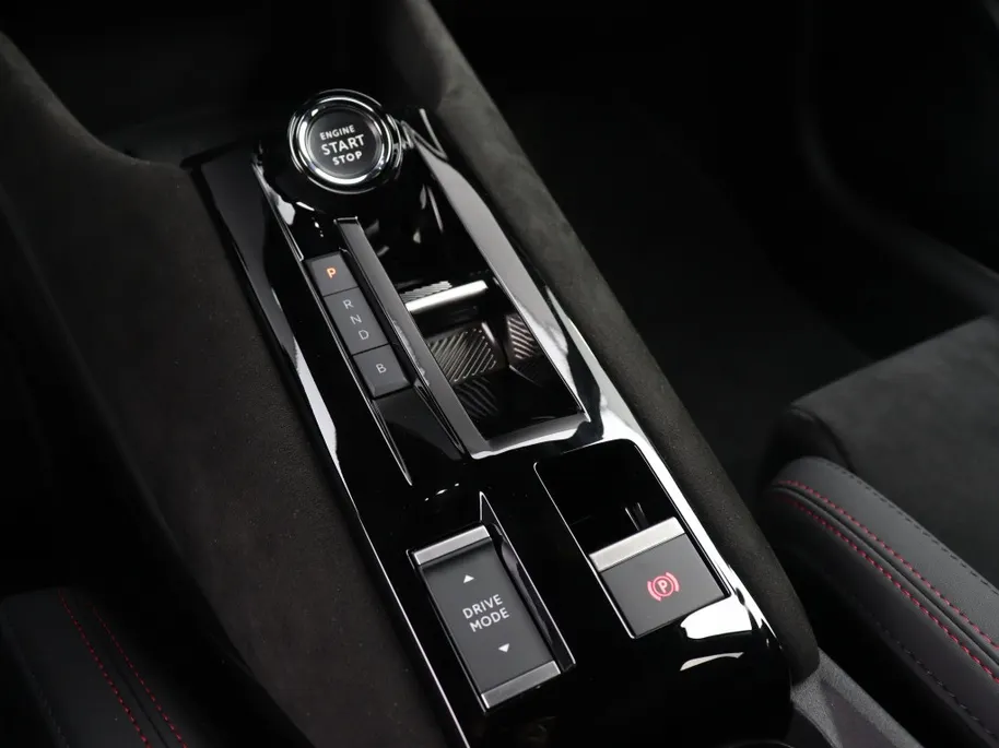 Alfa Romeo Junior Veloce 54 kWh 280 PK | Sport Pack | Techno Pack | 20'