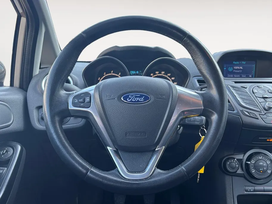Ford Fiesta 1.0 Style | Airco | Navigatie | Bluetooth | Elektrische ramen | 12 maanden garantie |