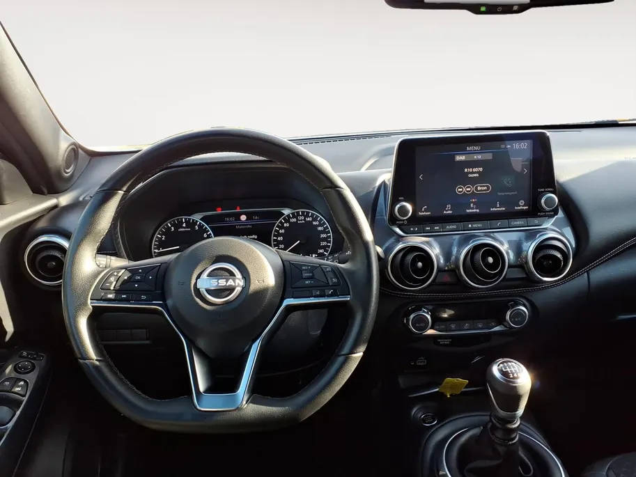 Nissan Juke 1.0 DIG-T N-Connecta Apple Carplay/Android Auto , climate , cruise , camera , zwarte velgen , parkeersensor , tel , usb .