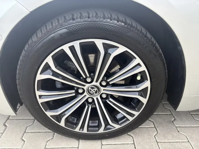 Toyota Corolla Touring Sports 2.0 Hybrid Style | Head Up | Parkeersensoren V+A