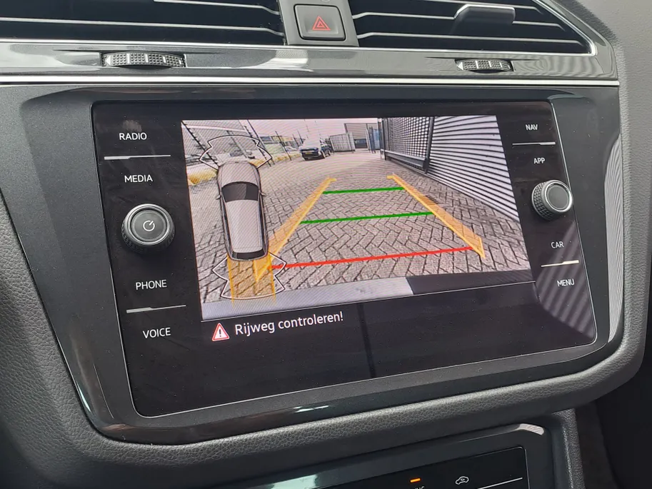 Volkswagen Tiguan 1.5 TSI Life Business | Cruise control adaptief | Navi | Camera | Apple carplay | Andriod Auto