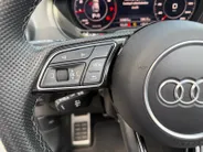 Audi Q2 35 TFSI S Edition Automaat | S-Line uitgevoerd | Metallic lak | Panoramadak | Privacy Glass | Stoelverwarming | Bovag garantie | NAP |