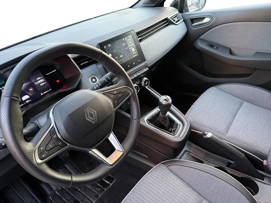 Renault Clio 1.0 TCE TECHNO NAVI AIRCO CAMERA CRUISE CONTROLE APPLE CARPLAY ANDROID AUTO 7 INCH SCHERM ZEER MOOIE AUTO PAS 3000KM