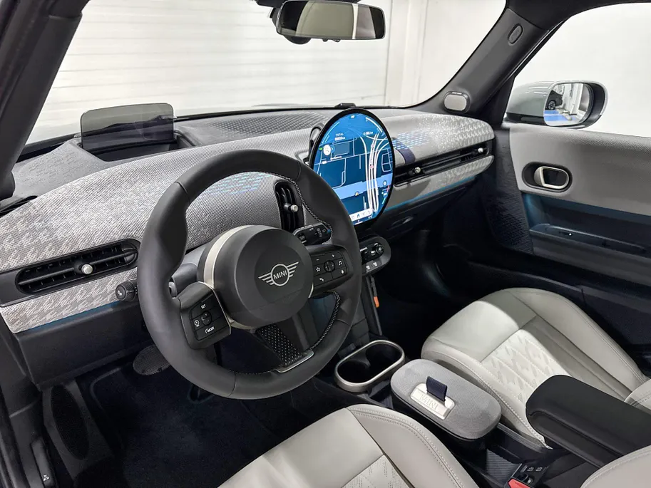 MINI Cooper 5-deurs Cooper S Favoured XL