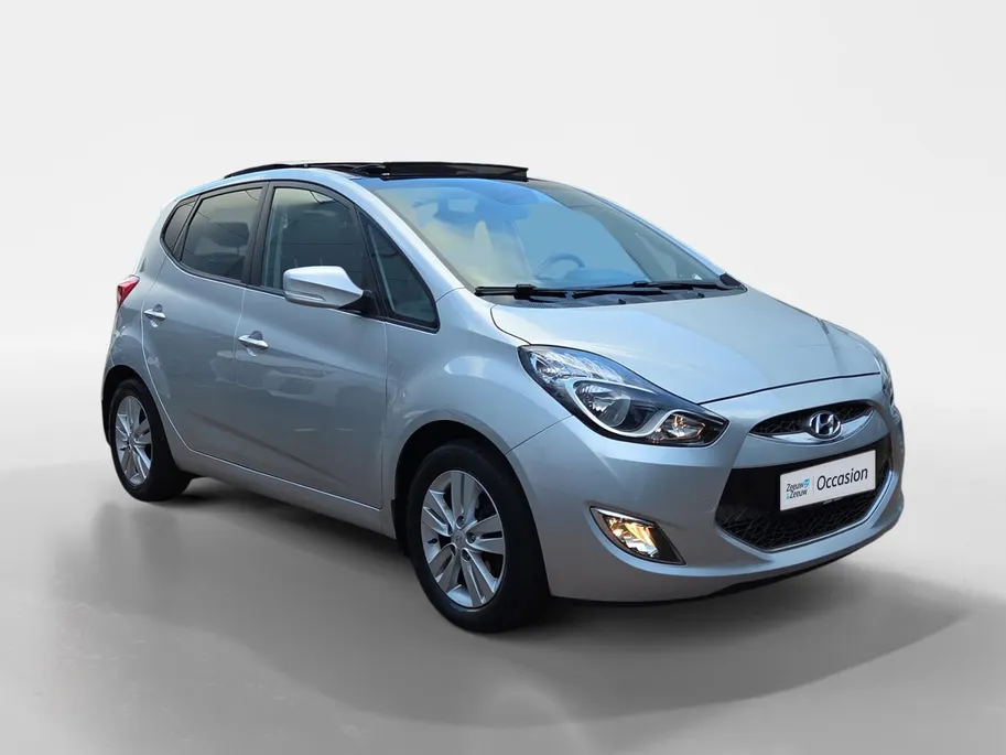 Hyundai ix20 1.6i i-Catcher Automaat | Panorama Dak | Camera | Navigatie | Metallic lak | Bovag garantie | Lage km stand | NAP