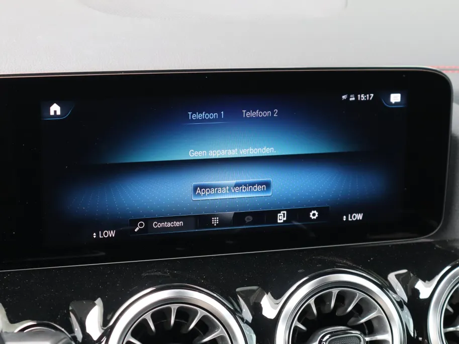 Mercedes-Benz EQA 250 AMG Line 67 kWh l Stoelverwarming l Ambiente lichtpakket l Achteruitrij camera
