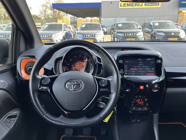 Toyota Aygo 1.0 VVT-i JBL VERKOCHT