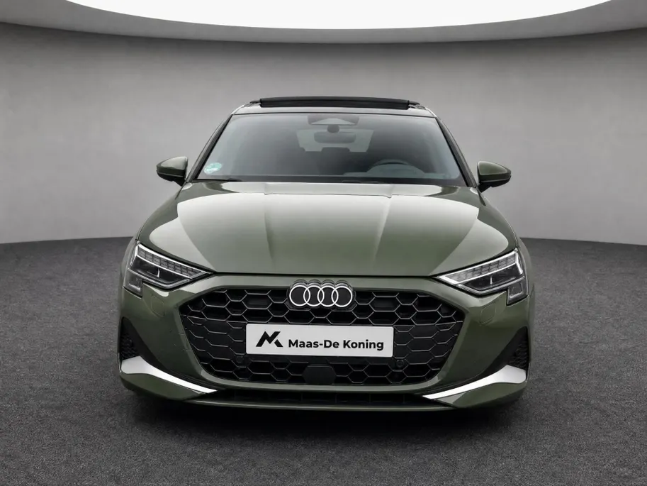 Audi A3 Sportback 40 TFSIe 204pk S edition · Panoramadak · Camera · Head-Up · Keyless · Sonos Audio · Stoelverwarming · 18'' Inch · Garantie t/m 06-10-2030 of 100.000km