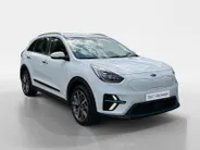 Kia e-Niro ExecutiveLine 64 kWh | Cruise Control | Climate Control | Camera | Navigatie | Stoelverwarming | Stoelventilatie | Stuurverwarming |