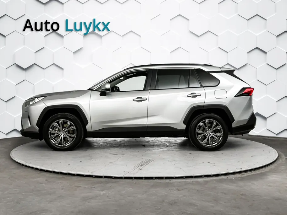 Toyota RAV4 2.5 Hybrid AWD Dynamic | Trekhaak | 18'' L.M. Velgen | Elektrische Achterklep