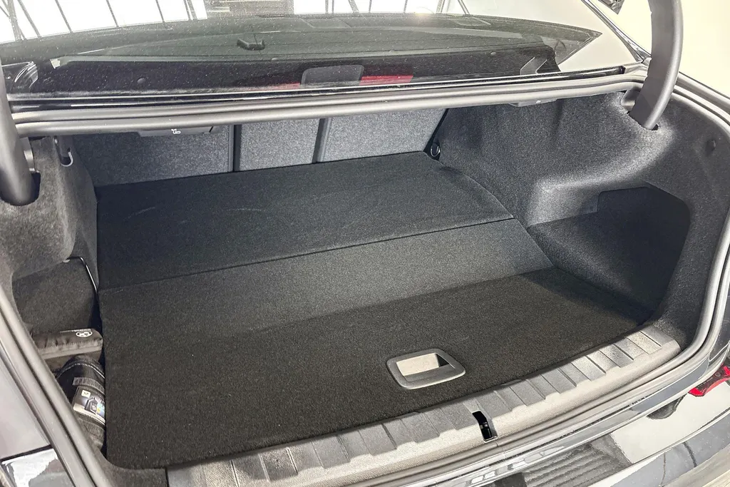 BMW 3 Serie Sedan 330e M Sportpakket