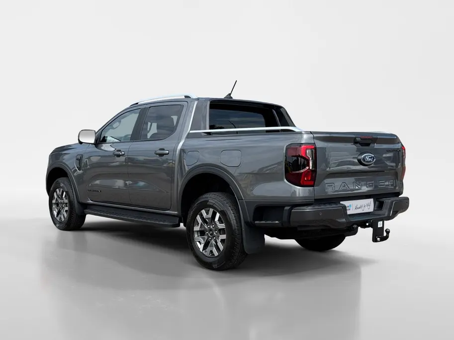 Ford Ranger Wildtrak Double Cab 2.3 PHEV 205 kW/278 pk Automaat | Uit Voorraad Leverbaar | Prijs inclusief BPM & Kosten rijklaar maken | 5 persoons | GRIJS kenteken** | Elektrische Rollertop | Trekhaak | Adaptive Cruise control