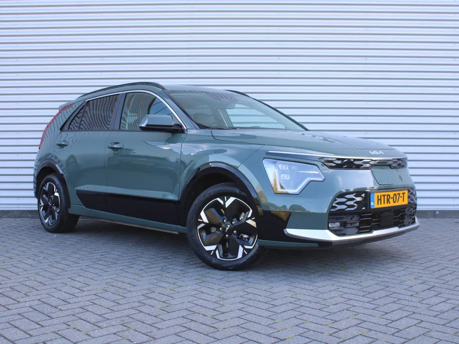 Kia Niro EV Air 64.8 kWh | Stuur-/stoelverwarming | Camera | Cruise adapt. | 17' LM | Elekt. stoelverstelling | Dodehoek detectie | LED | Clima |