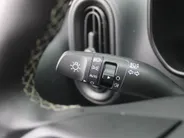 Kia Picanto 1.0 DPI AMT ExecutiveLine | Stuur-/stoelverwarming | Camera | Draadloze telefoonlader | LED | 15' LM | Clima | Cruise | Navi | Automaat |