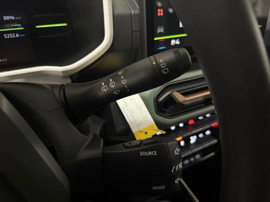 Dacia Spring Extreme 65 26.8 kWh AUTOMAAT CAMERA APPLE CARPLAY ANDROID AUTO HOGE INSTAP AIRCO CRUISE CONTROLE PAS 8000KM