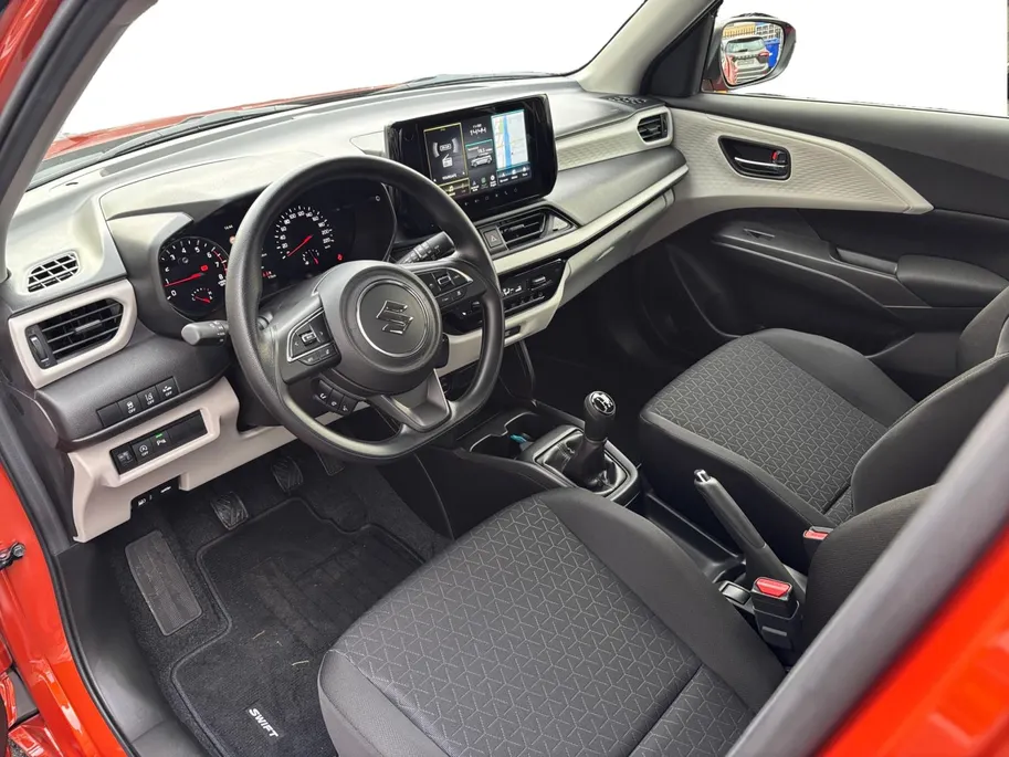 Suzuki Swift 1.2 Comfort | Actiekorting €2200,- | Beperkte Voorraad | Private Lease vanf €299,- | Led verlichting | Smart entry systeem | Apple Carplay & Android auto |