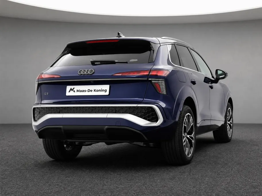 Audi Q3 e-hybrid S edition 272 PK · Techniekpakket plus · Privacy glas · S line interieur met sportst.