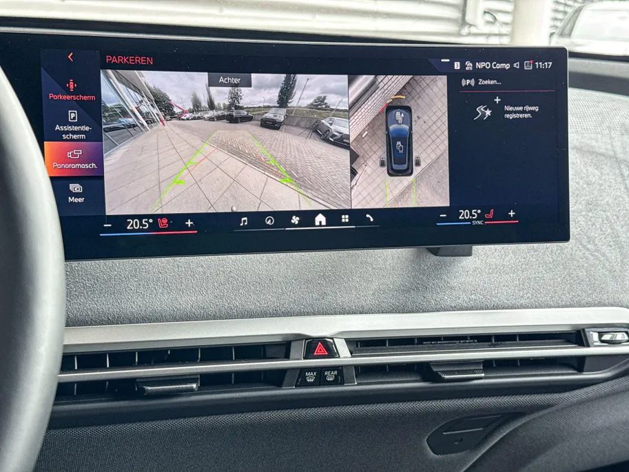 BMW iX xDrive45 101 kWh
