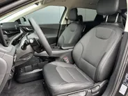 Kia EV6 Light Edition 63 kWh | *Demo direct beschikbaar* | Navi | Camera | Adaptieve Cruise | Clima | Stoel-/Stuurverwarming | Privacy Glass | Apple Carplay | Android Auto