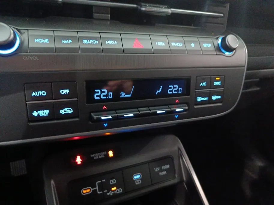 Hyundai Kona Electric Long Range Pure Edition 64.8 kWh | VERSCHILLENDE KLEUREN! | € 1.500,- korting! | OP=OP | ACTIE