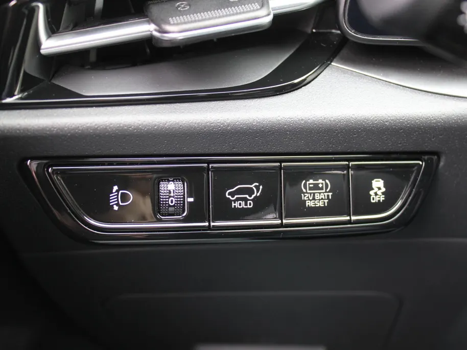 Kia Niro 1.6 GDi Hybrid ExecutiveLine | Stuur-/stoelverwarming + ventilatie | Leer | Schuifdak | 18' LM | Camera | Cruise adapt. | HUD | Zeer mooie auto |