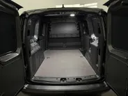 Ford Transit Connect 1.5 EcoBoost PHEV L2 Limited met o.a. een achteruitrijcamera, adaptieve cruise control, dodehoekdetectie en een trekhaak