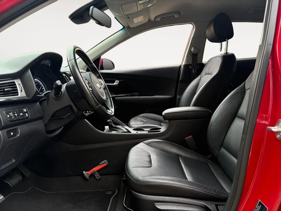 Kia Niro 1.6 GDi Hybrid DynamicPlusLine | Trekhaak | Camera | Stoel/Stuurverwarming | Apple Carplay/Android Auto | Adaptieve Cruise Control |