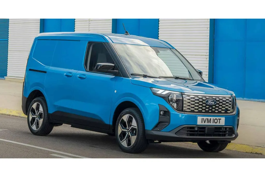 Ford E-Transit Courier Limited 46 kWh 136 pk | 17' LM velgen | Te bestellen voertuig vanaf € 29.135 ex BTW | Nu 0,99% rente financial lease | Winter Pack | Parking Pack | Apple Car Play / Android Auto | Snel laden