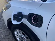 Ford Kuga 2.5 PHEV 225 pk Titanium Navigatie-Draadloos opladen-achteruitrijcamera-parkeersensoren