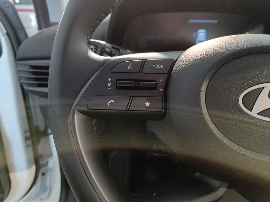 Hyundai Bayon 1.0 T-GDI E-Motion | Navigatie | Parkeercamera | Hoge korting!!! |