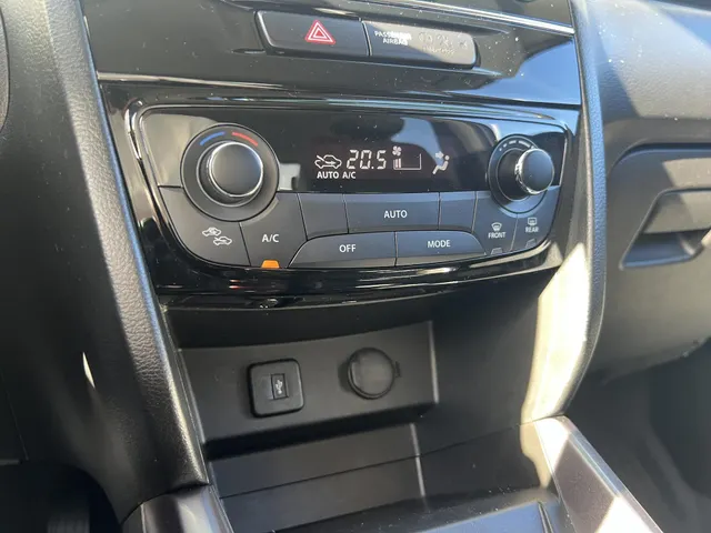 Suzuki Vitara 1.4 Boosterjet Style Smart Hybrid Automaat | Trekhaak | Apple Carplay & Android Auto | Climate Control | Adaptieve Cruise Control