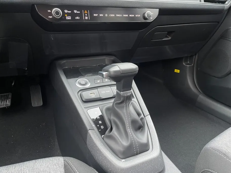 Kia Stonic 1.0 T-GDi MHEV ExecutiveLine | NU MET €1.000 inruilpremie! | Dodehoekassistentie | Buitenspiegels elektrisch inklapbaar