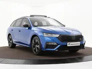 Škoda Octavia Combi 1.4 TSI 245pk DSG RS iV PHEV Business · Panoramadak · Apple/Android Car Play · P-Sensoren · Sfeerverlichting · 18'' Inch ·