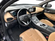 Hyundai Santa Fe 1.6 T-GDI HEV Premium Plus Sky 7p. | Zeer netjes | Vol opties! | Trekhaak | Incl. 12 maanden garantie, APK, Onderhoudsbeurt etc. Premiumpakket gratis! |